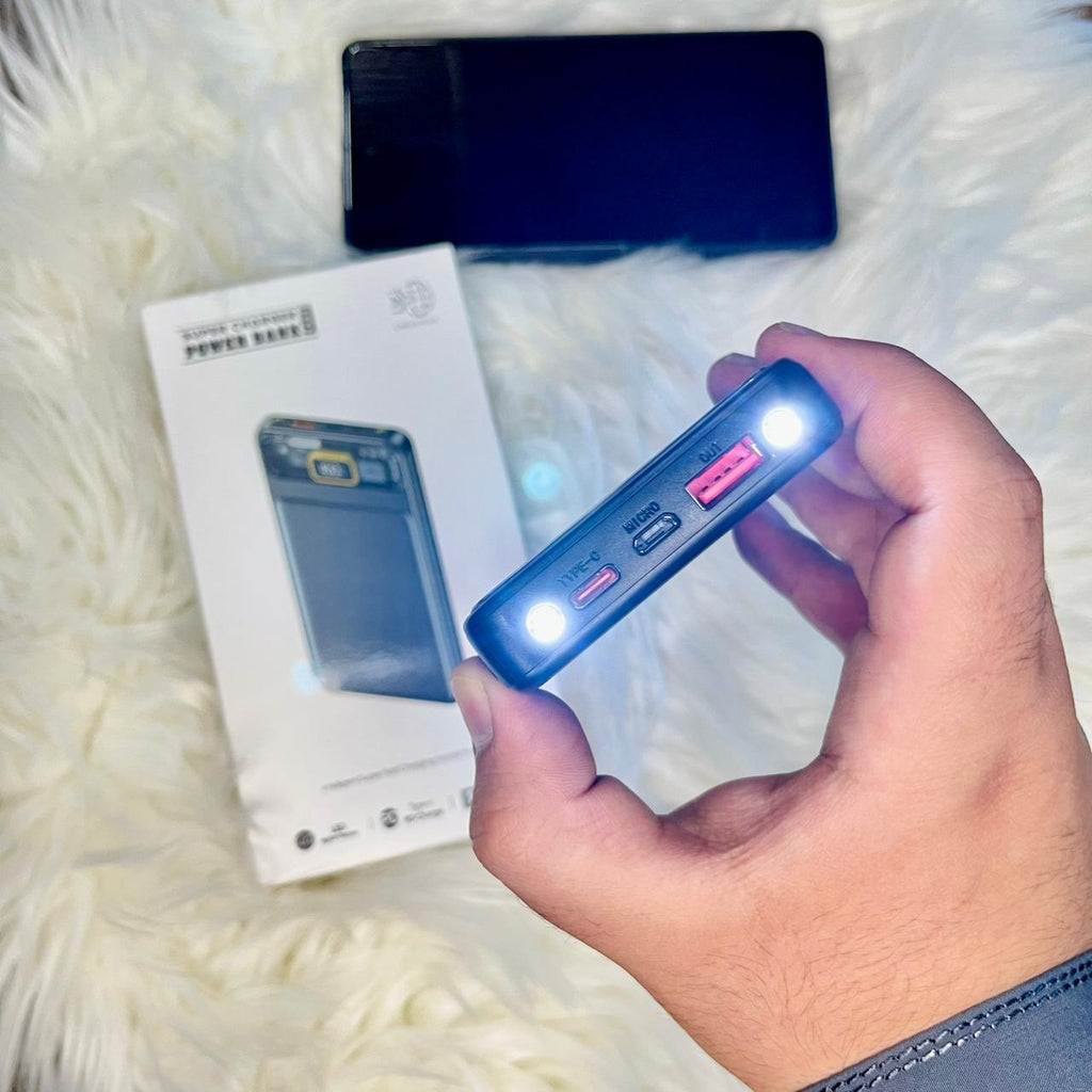 Transparent Display Super Charger Pd Power Bank with Torch Light 10000mAh